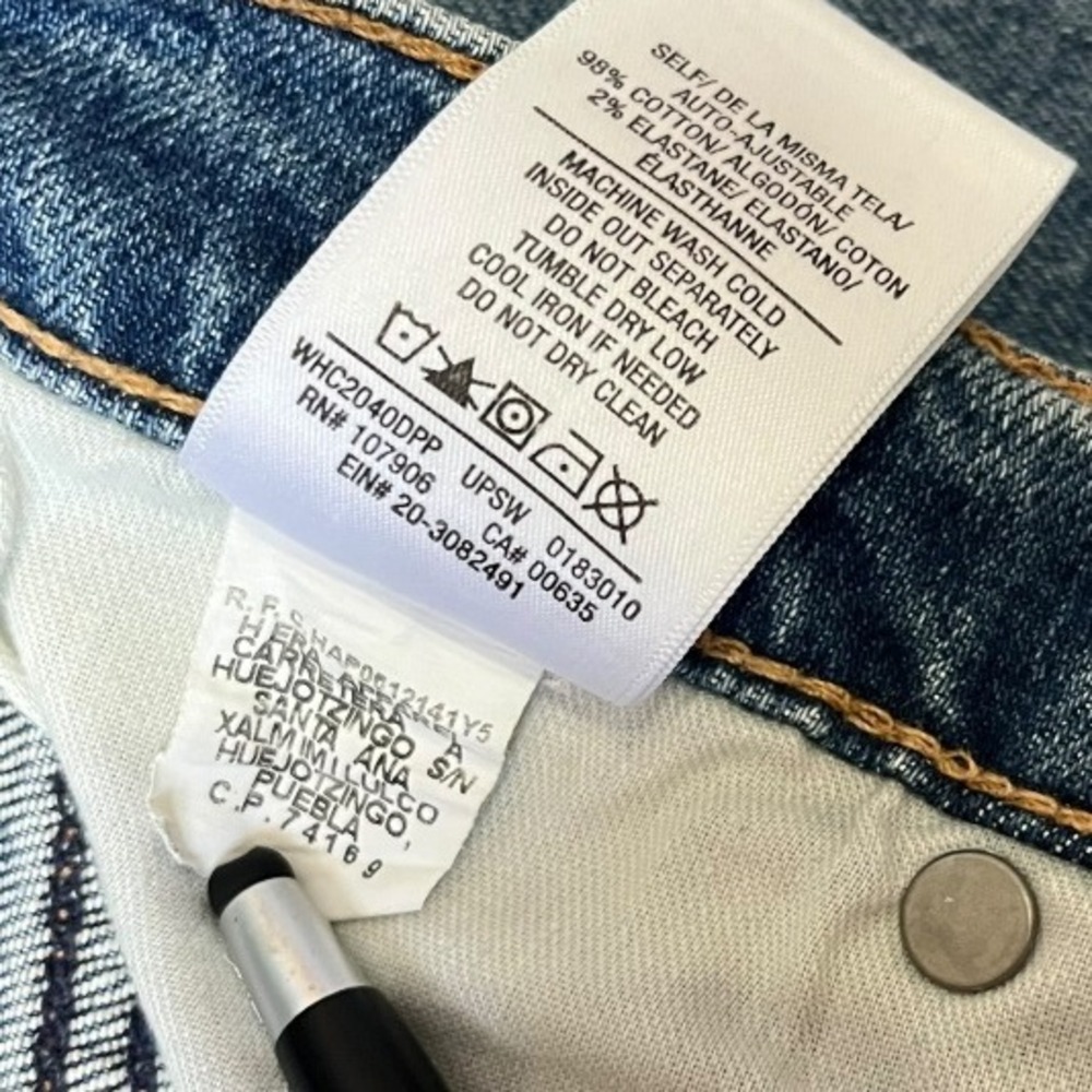 Hudson Bettie High Rise Tapered Jeans Medium Blue Wash Ripped Knee Size 29 NWT - Picture 8 of 8